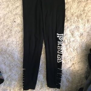 🌸 BARELY WORN VS PINK LEGGINGS 🌸